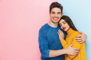 10 αλάνθαστα σημάδια ότι ταιριάζετε απόλυτα με τον σύντροφό σας και η σχέση σας θα ευδοκιμήσει