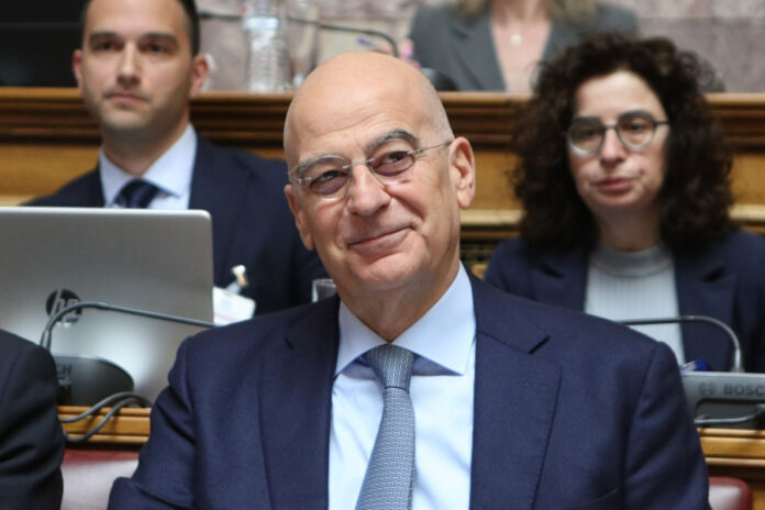 Αιχμηρή παρέμβαση Δένδια για τα οικονομικά των στρατιωτικών νοσοκομείων