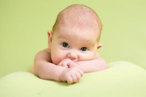 Γιατί χάνονται οι αναμνήσεις από τη βρεφική ηλικία; Νέα στοιχεία για το μυστήριο της βρεφικής αμνησίας