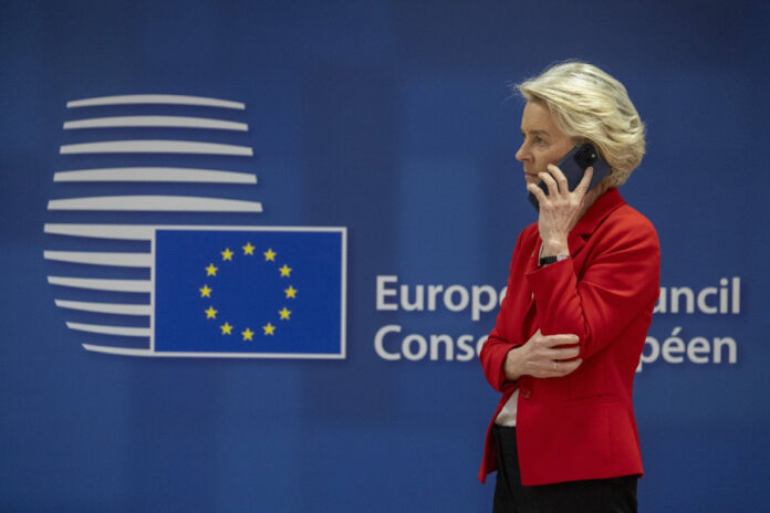 Κομισιόν: Η αντίδραση μετά την καταδίκη για τα SMS της φον ντερ Λάιεν