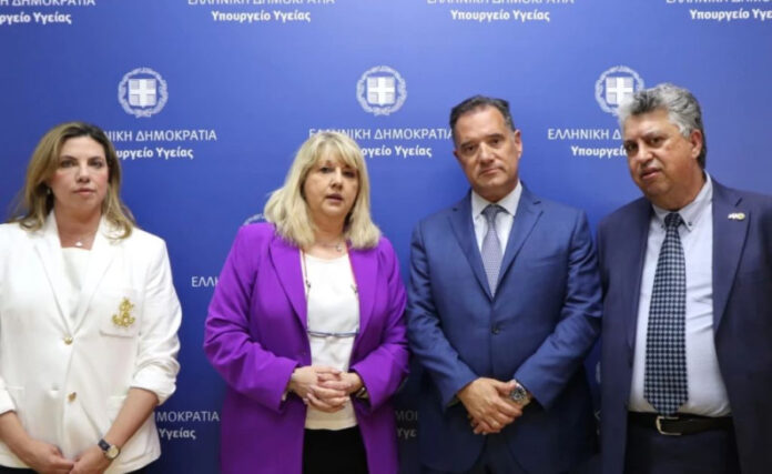 Άδωνις Γεωργιάδης: Συνάντηση με το ΔΣ της ΕΝΙ ΕΟΠΥΥ και απρόσμενη συγγνώμη στους γιατρούς