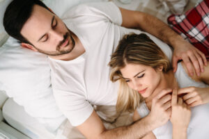 7 ενδείξεις ότι η ερωτική σας ζωή φθίνει – Πώς να την αναζωογονήσετε