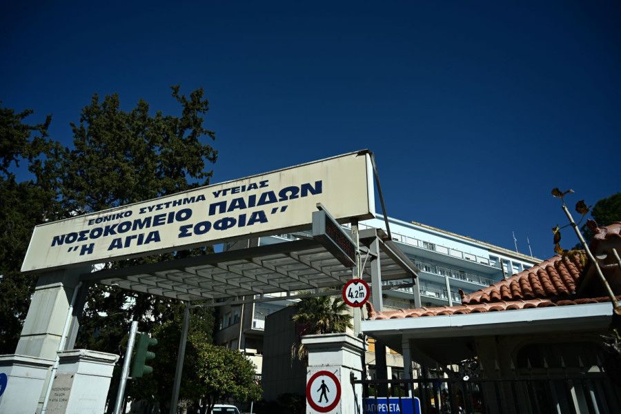 Ενωτικό Κίνημα για την Ανατροπή: Καταγγελία για τις πιέσεις σε γονείς παιδιών σχετικά με χειρουργεία σε ιδιωτικές κλινικές