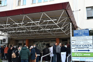 ΕΙΝΑΠ: Πληρότητα έως 400% στις Παθολογικές Κλινικές των νοσοκομείων