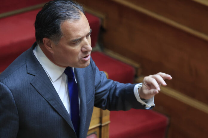 Σύγκρουση Άδωνι Γεωργιάδη με Εξαδάκτυλο για την πλατφόρμα ψηφιακών ραντεβού των γιατρών