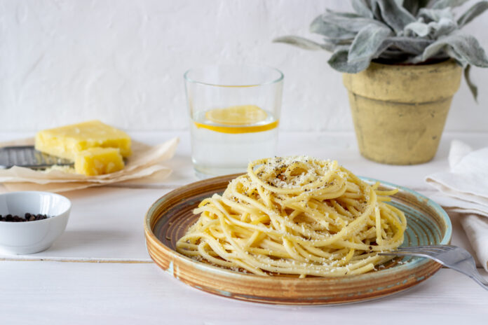 Cacio e Pepe: Η επιστήμη αποκαλύπτει πώς να πετύχεις την τέλεια μακαρονάδα