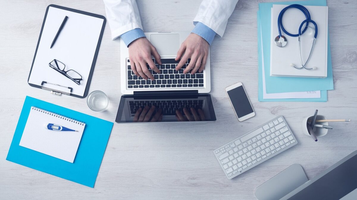MyHealth app: Ξεκινά σήμερα η ψηφιακή πλατφόρμα για το ιατρικό ιστορικό των ασθενών
