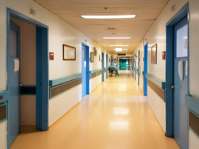Ευαγγελισμός: Εγκαινιάστηκε σήμερα το βραχιολάκι ιχνηλάτησης στις εφημερίες