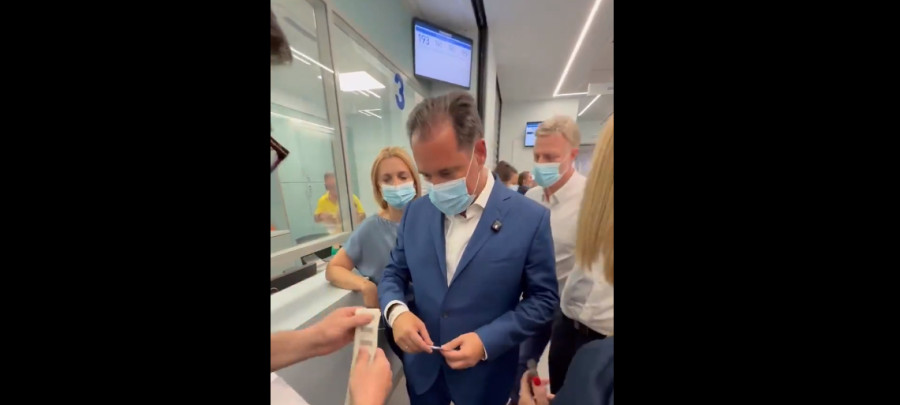 Γεωργιάδης: Πρεμιέρα με το «βραχιολάκι» στα ΤΕΠ του Νοσοκομείου Γεννηματάς με εντυπωσιακά αποτελέσματα