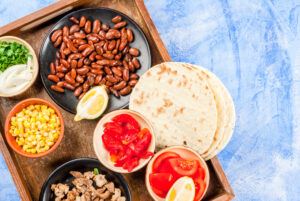 Χοληστερίνη: Γευστικά fajitas με μαύρα φασόλια για να τη μειώσετε φυσικά – Δείτε τη συνταγή