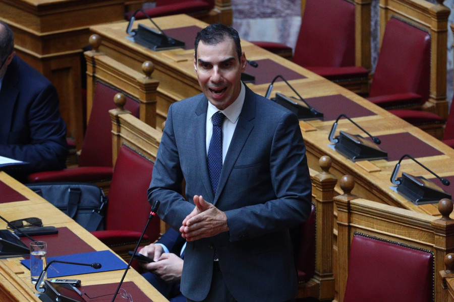 Θεμιστοκλέους: Πάνω από 3.000 αιτήσεις την ημέρα για κατ’ οίκον παράδοση φαρμάκων από τον ΕΟΠΥΥ
