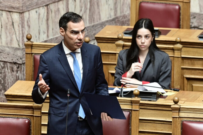 Μ. Θεμιστοκλέους: 300 διασώστες προσλαμβάνονται στο ΕΚΑΒ για το καλοκαίρι σε όλη τη χώρα