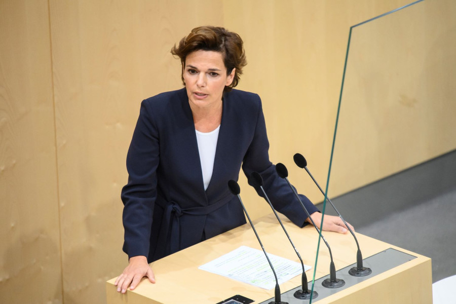 Επίσκεψη-αστραπή εμπειρογνωμόνων του ECDC στην Ελλάδα για έργα δημόσιας υγείας