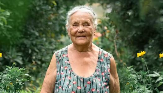 Μακροζωία: Πέντε παράγοντες που συνδέονται με τη μακρά ζωή