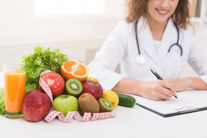Αδυνάτισμα: Πώς συγκρίνονται η vegan και η μεσογειακή διατροφή στην απώλεια βάρους
