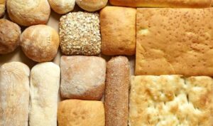 Μπορεί η αποχή από τη γλουτένη να σας βοηθήσει πραγματικά να αδυνατίσετε;