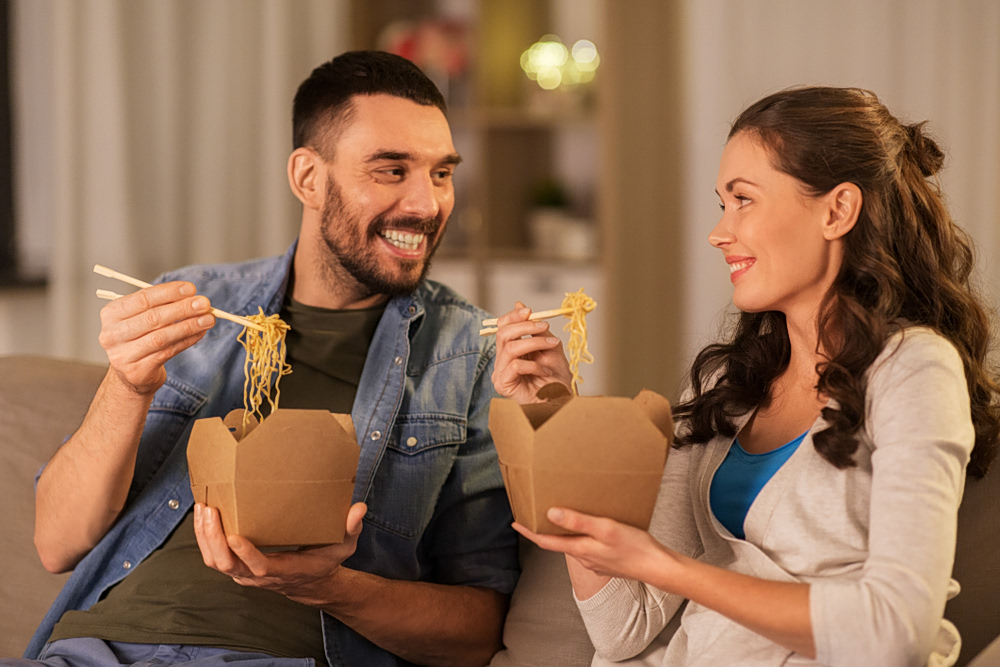 Takeaway: Βελτιώνει τη διάθεση μετά από μια δύσκολη μέρα, σύμφωνα με νέα έρευνα