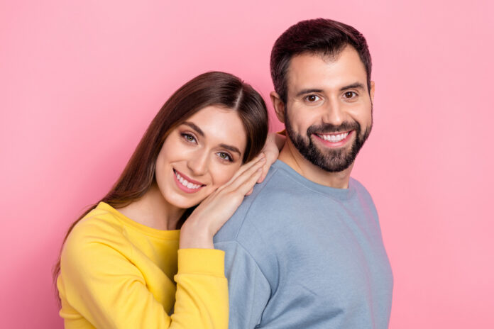 5 μυστικά που μοιράζονται τα ευτυχισμένα ζευγάρια