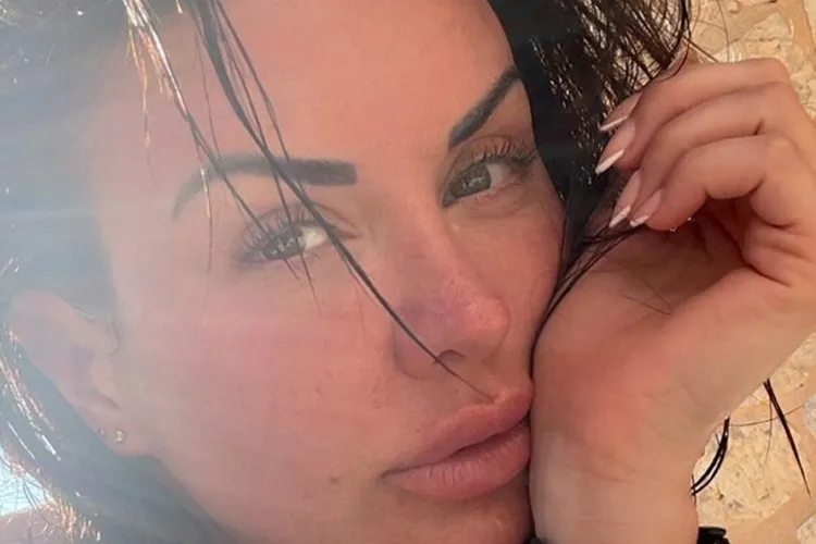 Jessica Jerrard: Η 40χρονη που μοιάζει 20 αποκαλύπτει το μυστικό της – «Βάζω μόνο μια κρέμα»