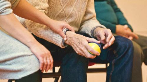 Νόσος Πάρκινσον: Τι δείχνει μελέτη 410.000 καπνιστών για τη διακοπή του καπνίσματος