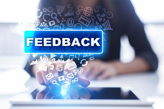 Η δύναμη του feedback: Πώς μας βοηθά να κατανοήσουμε τον εαυτό μας και τους άλλους