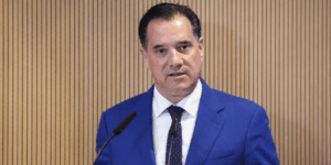 Άδωνις Γεωργιάδης για το «Προλαμβάνω»: Τα SMS αποστέλλονται κανονικά και τα πρώτα έχουν σταλεί