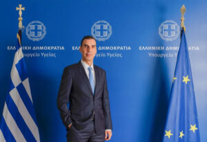 Γρίπη και COVID-19: Ο Θεμιστοκλέους συνιστά εμβολιασμό