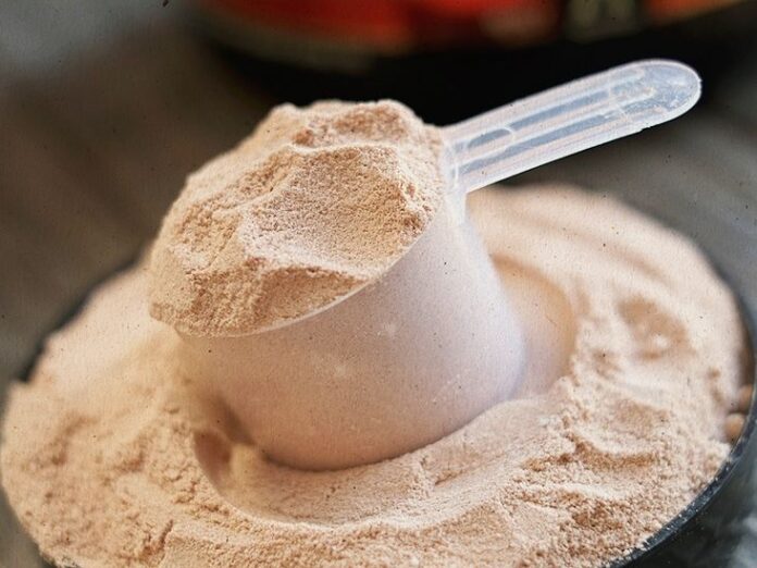 Στεγνή λήψη pre-workout: Κίνδυνοι για την καρδιά και άλλες επιπτώσεις