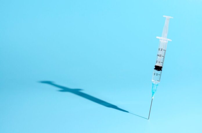 Εμβολιασμός ευπαθών ομάδων: Γιατί όσοι κινδυνεύουν περισσότερο μένουν χωρίς κάλυψη