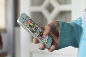Χειρουργείο: Η παρακολούθηση μέσω εφαρμογής συνδέεται με λιγότερες σοβαρές επιπλοκές