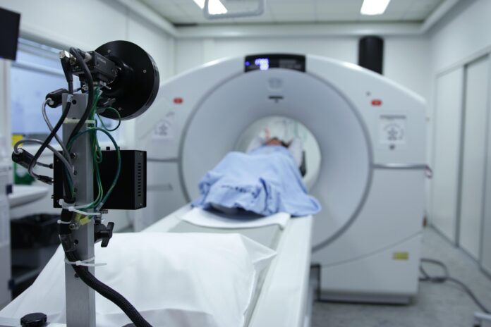 PET/CT ολόκληρου σώματος: Διαγνωστικές εικόνες σε μόλις 1 λεπτό με νέο σαρωτή