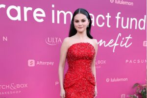 Selena Gomez: «Το άτμισμα κατέστρεψε τη φωνή μου – Δεν αξίζει τον κόπο»