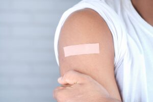 Εμβολιασμός κατά της COVID-19: μικρή επίδραση στις επίμονες αλλαγές όσφρησης και γεύσης