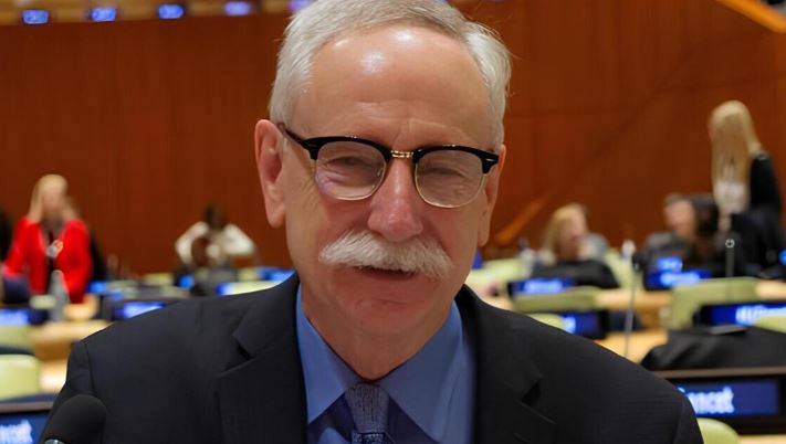 Walter Willett: Ο «συνειδητός τρώγων» που άλλαξε τη διατροφή του όταν άλλαξε η επιστήμη του